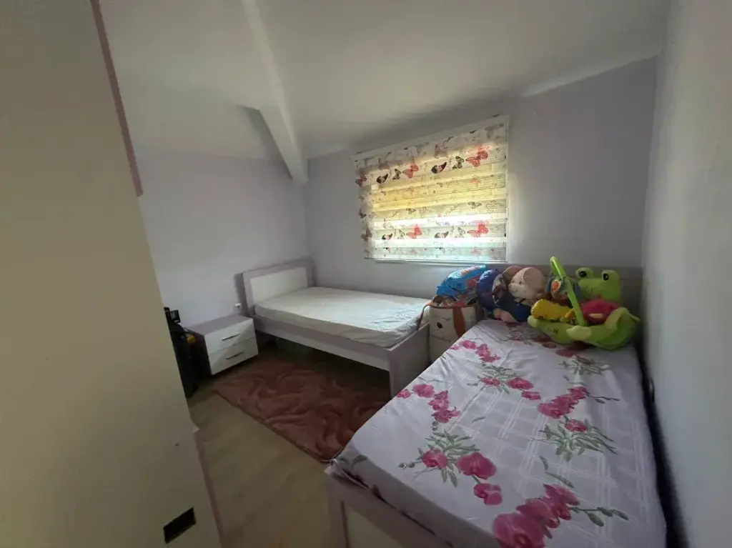 Rent | Apartament 2 + 1 | Porcelani | 750 €/month