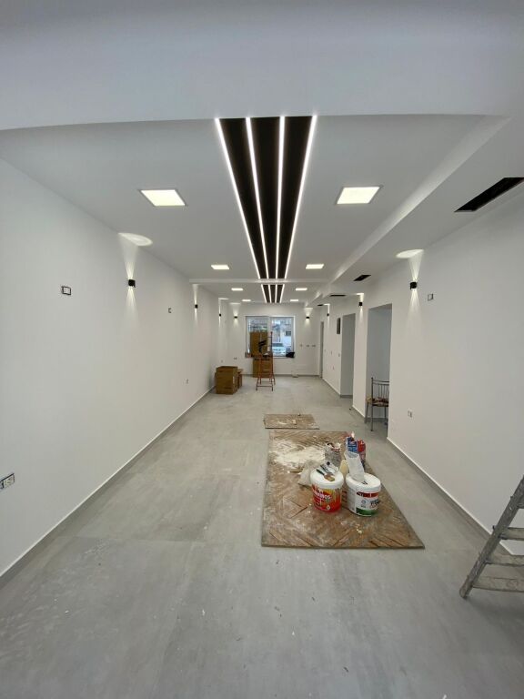 SHOP FOR RENT 150 M2 DURRES ROAD 5,000 EURO FH-90688