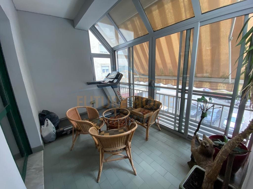 Affitto, Appartamento 3+1+2, Zogu i Zi, Tirana.
