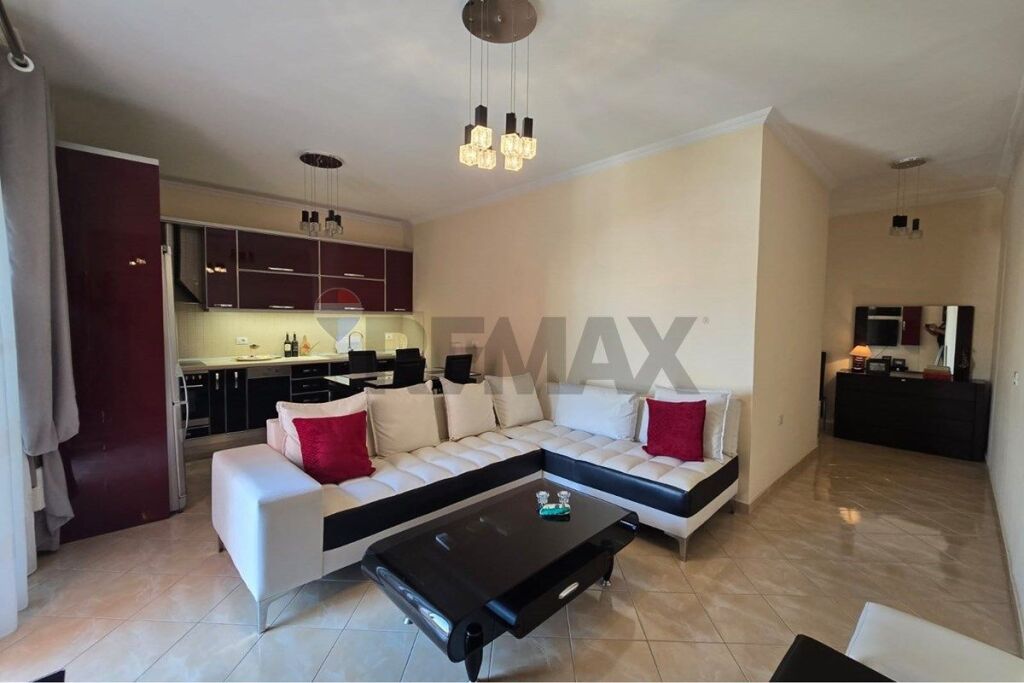 🏡 APARTAMENT 1+1 ME QIRA AFATGJATË – VLORË 🔑