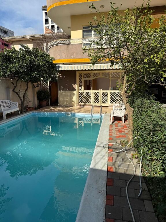 2nd floor villa for rent American Hospital Misto Mame