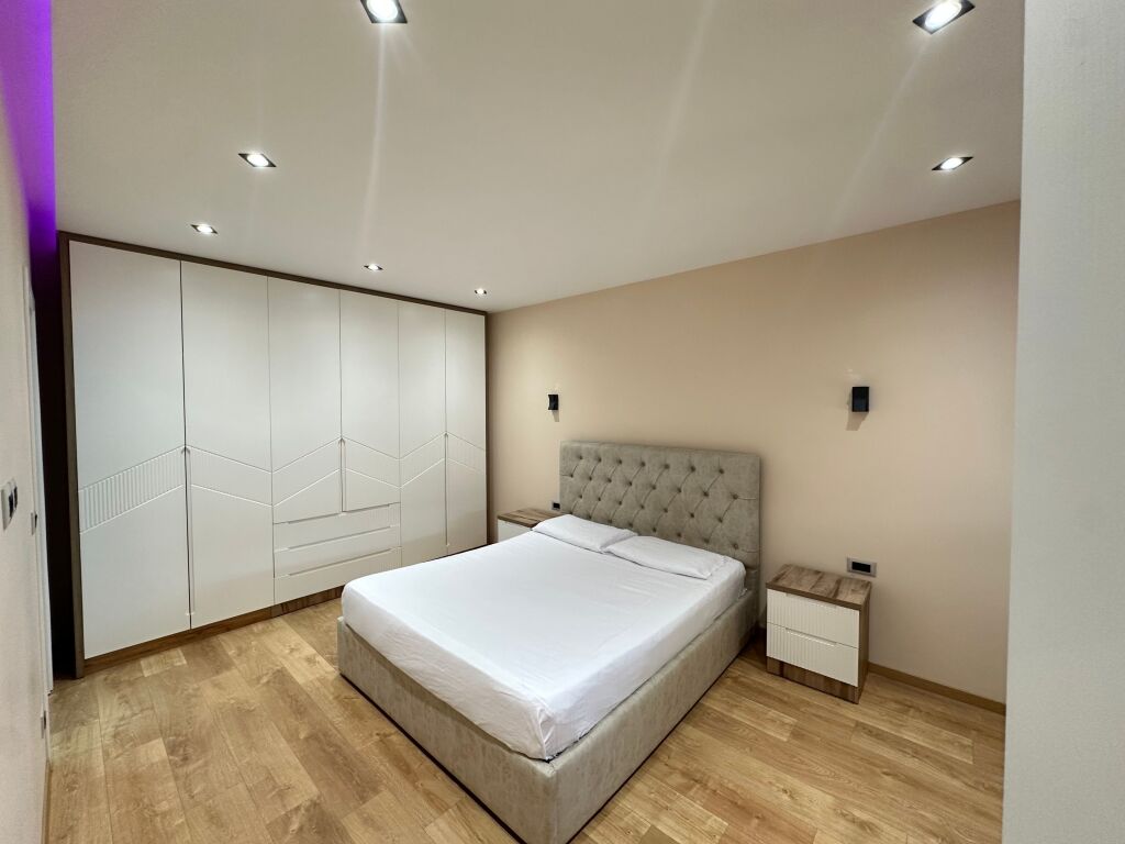 Astir / near the former customs. Luxury apartment 60,000 leke for rent