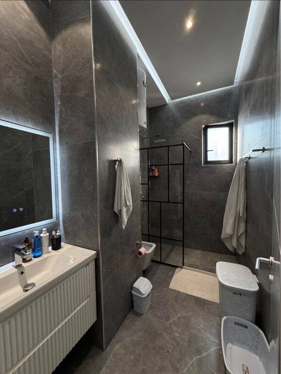 Shitje | Apartament 2 + 1 | Qesarak (Linsa) | 270000 €