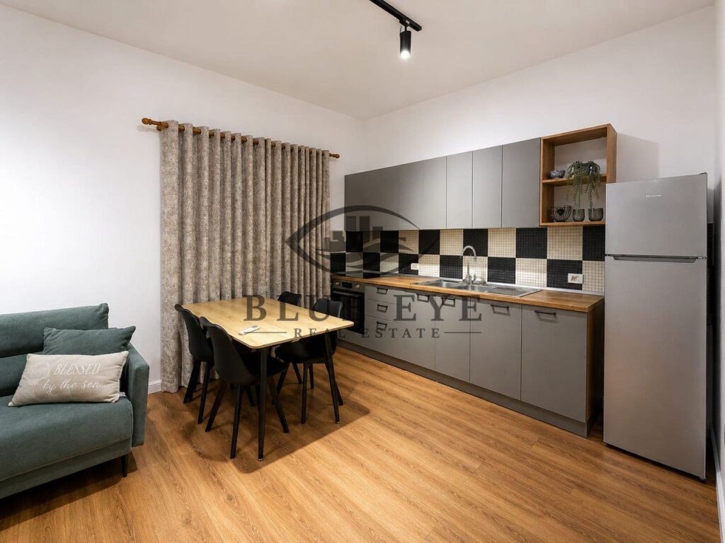 Shtëpi Private 1+1 me Oborr të Madh me Qira – Plazh ,Durrës