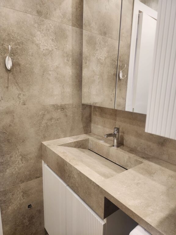 Apartament 1+1 tek Bryli