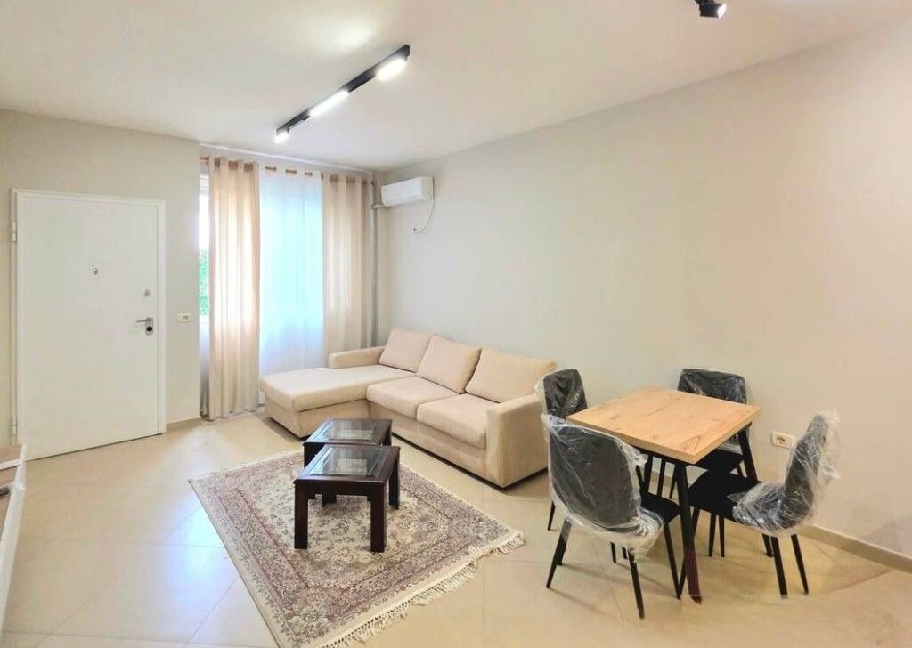 📌APPARTAMENTO 2+1 CON VERANDA IN AFFITTO - Via PETI
