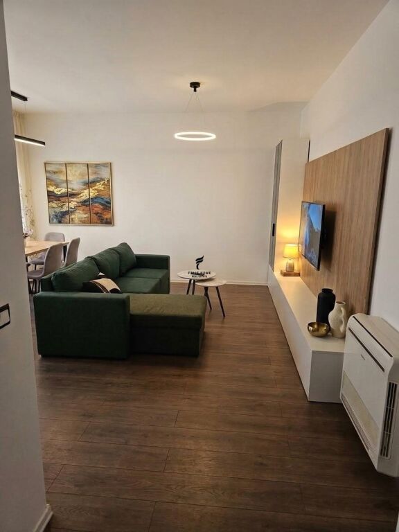 APARTAMENT ME QERA 2+1 BULEVARDI I RI 75.000 LEKE FH-90773
