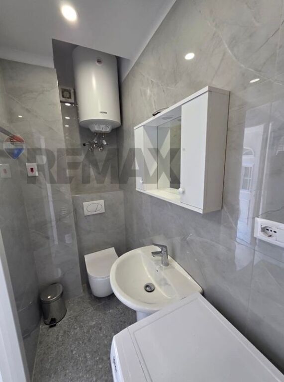 Shiten 2 apartamente 1+1 tek Kopshti Botanik