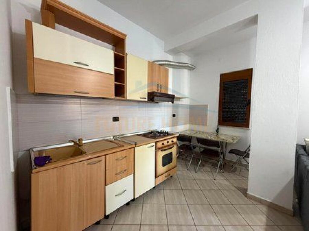Affitto, Appartamento 1+1, Via Muhamed Gjollesha/UNA71585