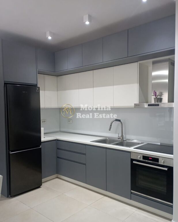 Qera | Shtëpi private 2 + 1 | QTU (Qendra Tregtare Univers) | 430 €/muaj