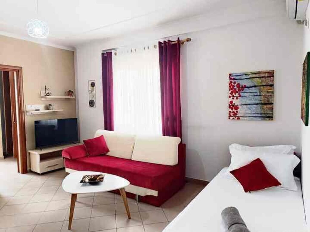 Apartment for rent, center Bogdaneve street