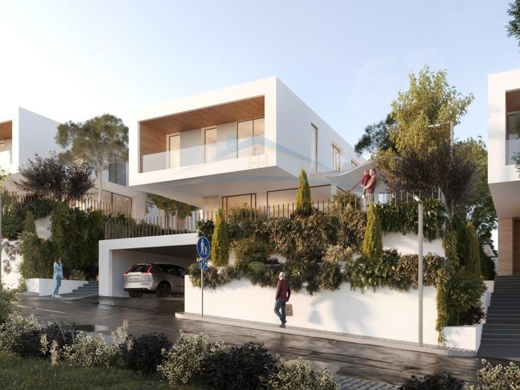 In vendita, Villa su 3 piani, "Blin Residence", Lago di Farka