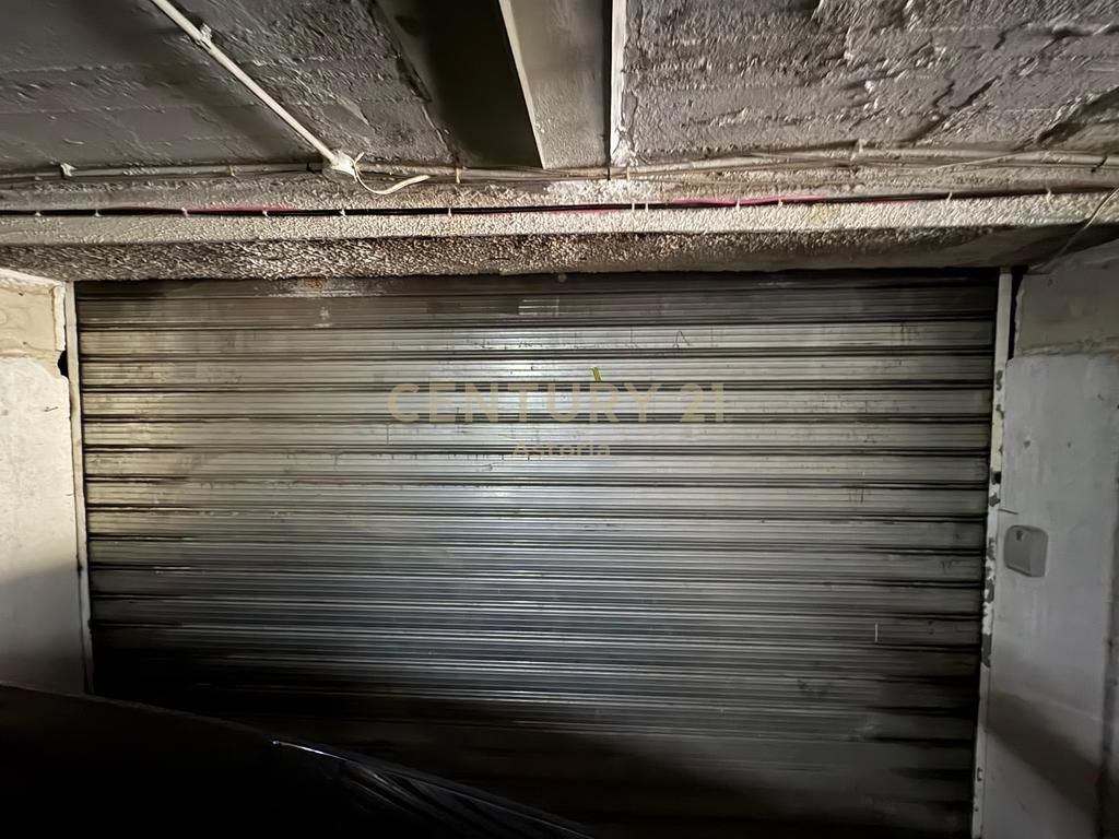 GARAGE FOR SALE NEAR GLOBE