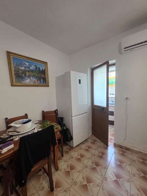 Apartament 1+1 per qera Shkolla e Baletit !