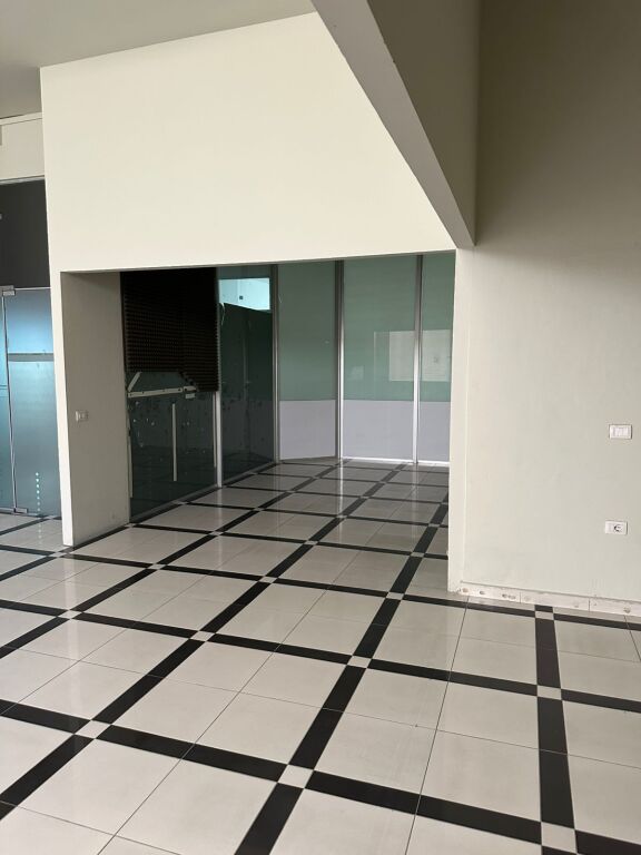 BUSINESS UNIT FOR SALE IN SELITE