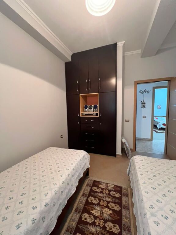 Jepet me qera apartament 2+1 ne Selite