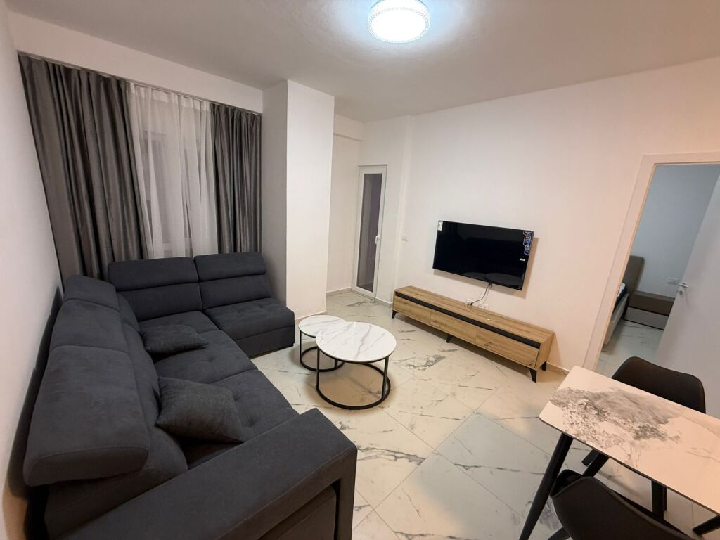 🏢Laprake, Complesso E88 affitta appartamento 1+1, arredato 55,000Leke