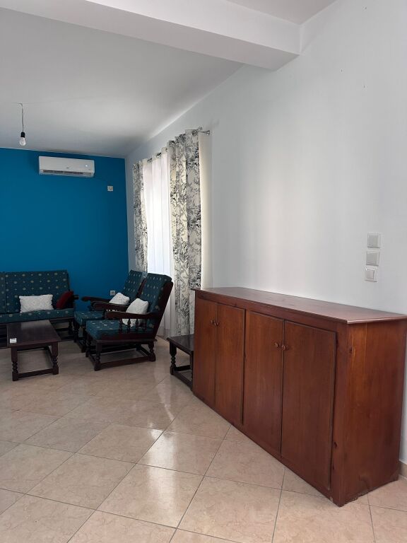 Shitet shtëpi private te Fabrika e tullave Vlorë