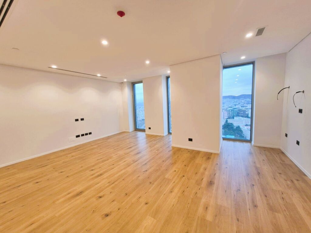 🏢 Jepet me qira zyrë premium – Downtown One Tirana🔥