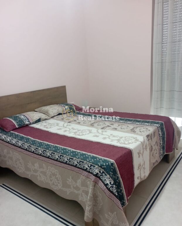 Qera | Shtëpi private 2 + 1 | QTU (Qendra Tregtare Univers) | 430 €/muaj