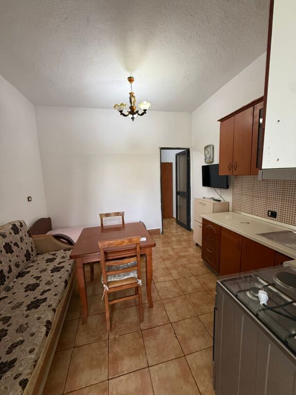Qera | Shtëpi private 1 + 1 | Bulevardi i Ri | 400 €/muaj