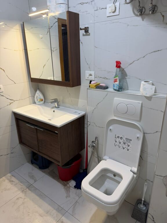Affitto | Apartament 3 + 1 | Rruga e Dibrës | 650 €/mese
