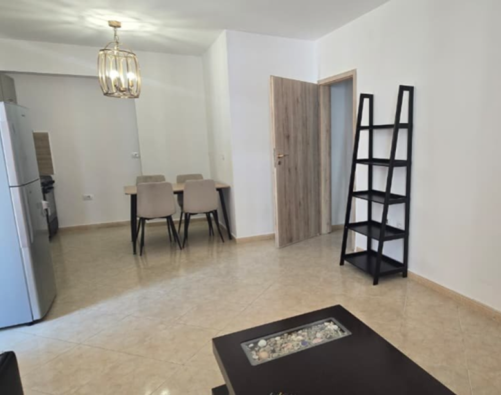 Jepet apartament 1+1 me qira tek Rruga Jordan Misja , Rruga Don Bosko , Bulevardi i Ri .
