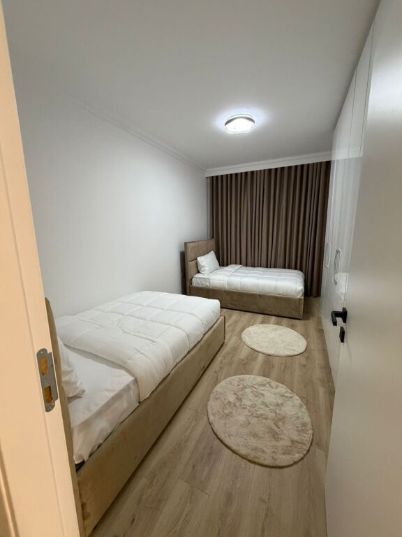 For rent 2+1+2 KINOSTUDIO 700 thousand lek