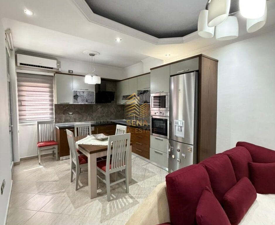 Affitto, Appartamento 3+1+blk, Astir-vicino Vila L, 60.000 Leke/mese