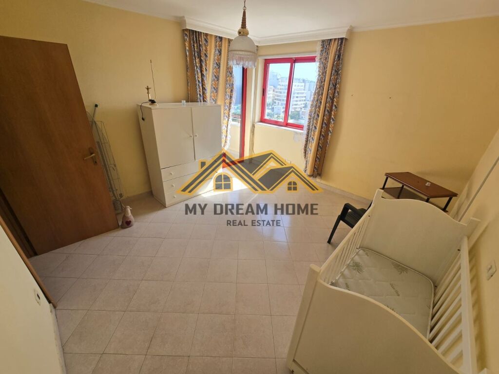Shitet Apartament 2+1+2+3 Ballkone me Pamje Deti ne Vollga