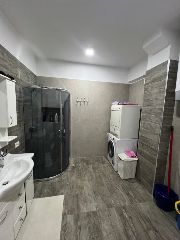 Apartament 2+1 per shitje tek kompleksi golden park tek amerikan 3