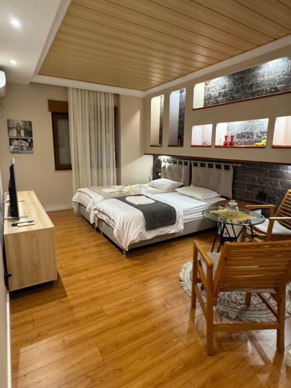 CENTRO, SI AFFITTANO DUE APPARTAMENTI PER AIRBNB