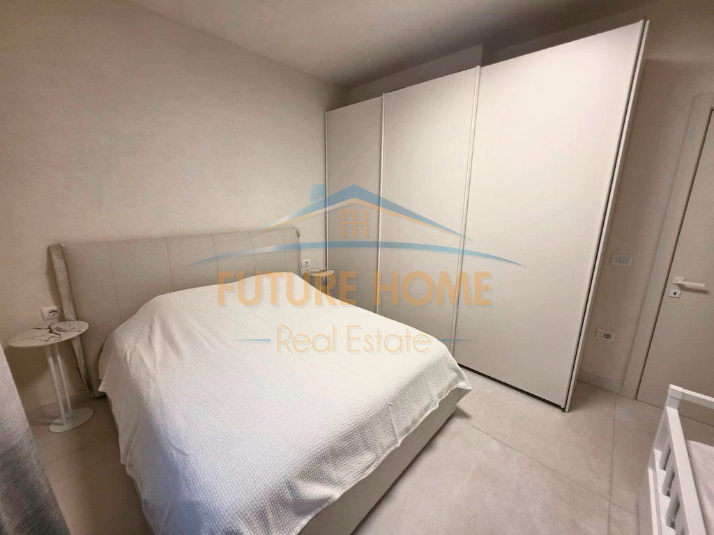 Disponojmë Apartament 1+1+ Post Parkimi për shitje Gjiri Lalëzit, Perla Resort