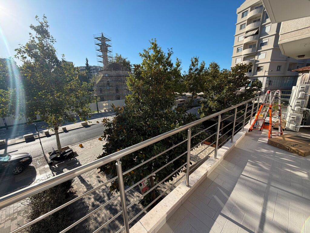 MODERN 2+1 APARTMENT FOR LONG TERM RENT - XHAMIA, VLORE