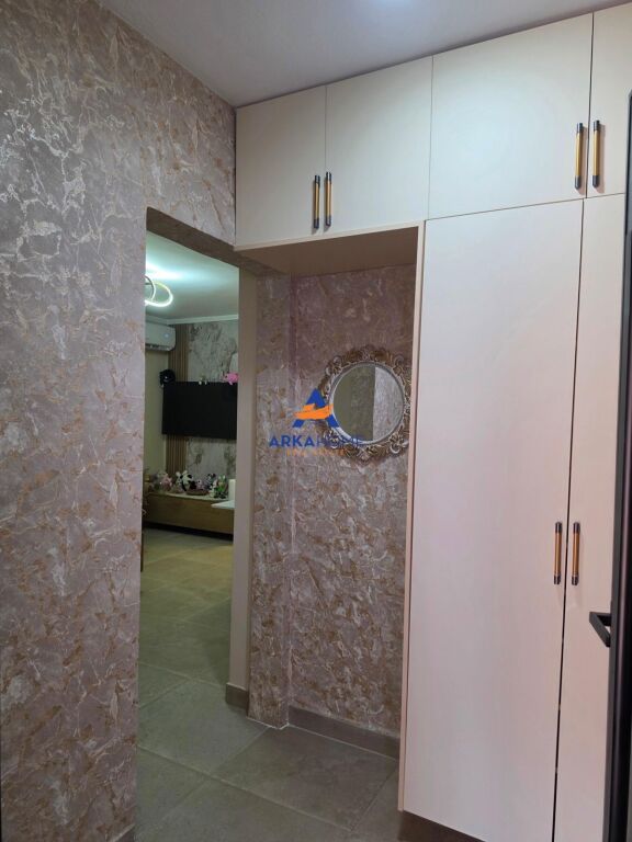 SHITET APARTAMENT 1+1 "PRANE INSTITUTIT TE HIGJENES" 16.000.000 LEKE