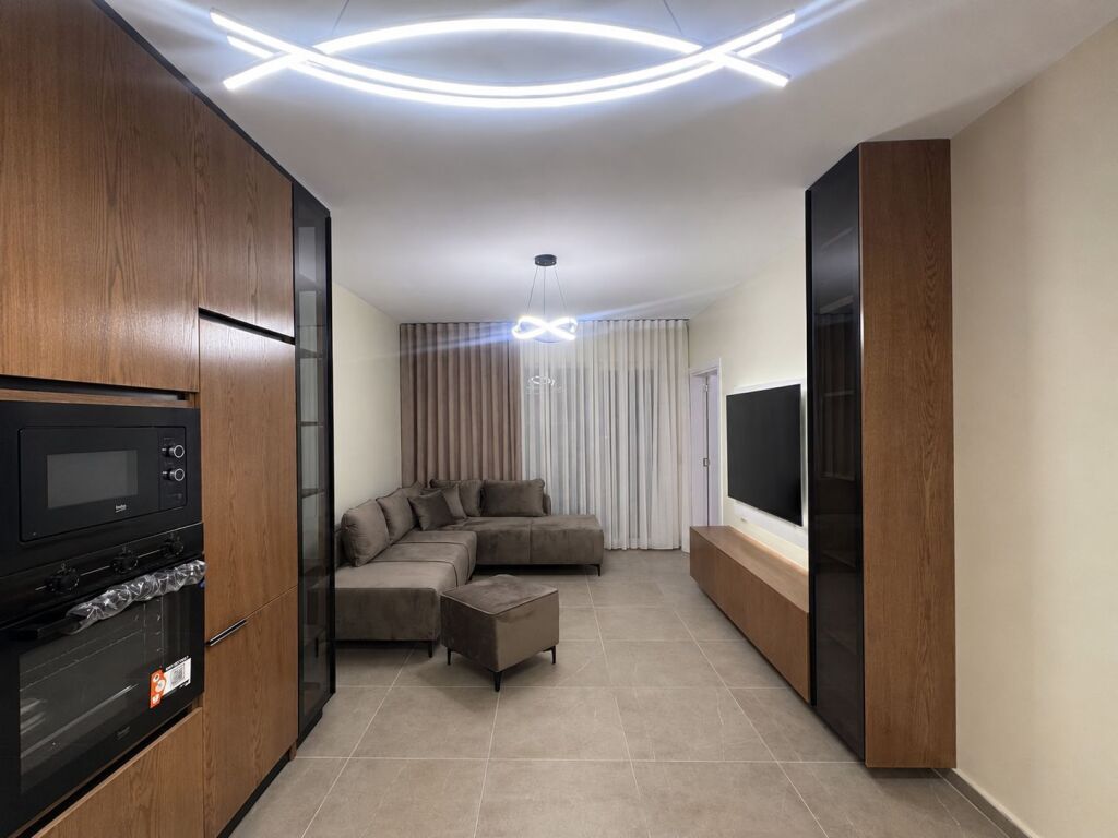 LAPRAKE, APARTAMENT 1+1+ POST PARKIMI PER QIRA