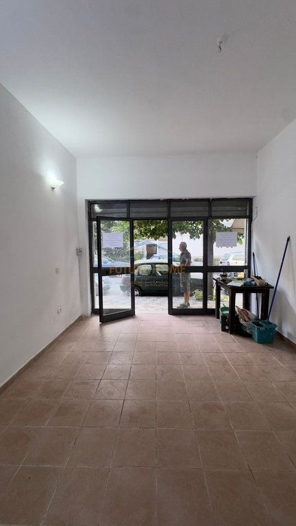 Rent, Business Premises, Former Bus Park, Tirana