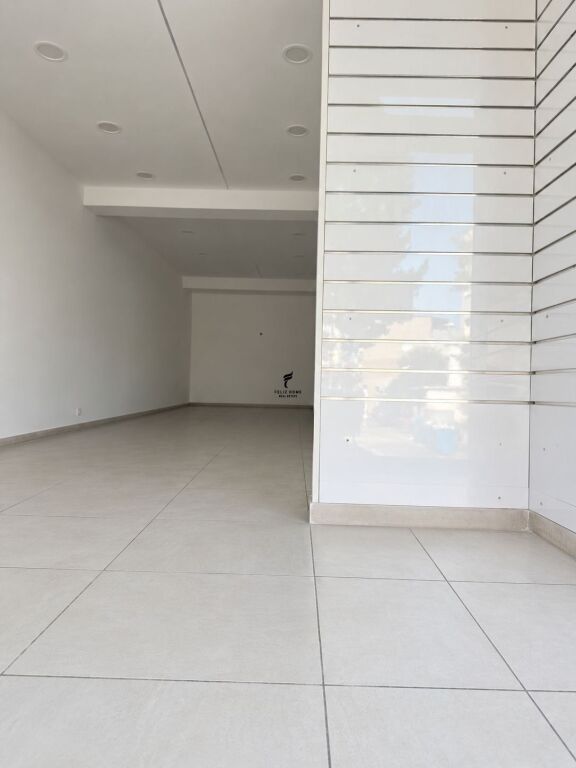 NEGOZIO IN AFFITTO 55 M2 VIA DIBRA 110.000 LEKE FH-90945