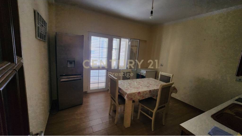 APARTAMENT 2+1 ME QIRA, VILAT GJERMANE, TIRANE!