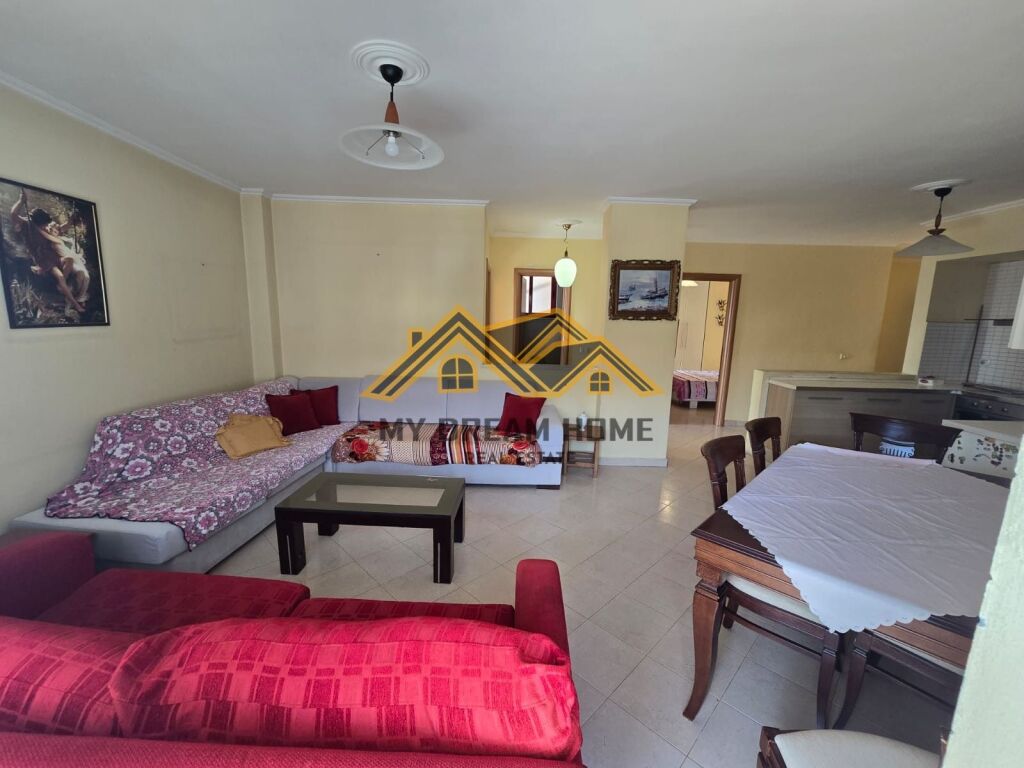 Shitet Apartament 2+1+2+3 Ballkone me Pamje Deti ne Vollga