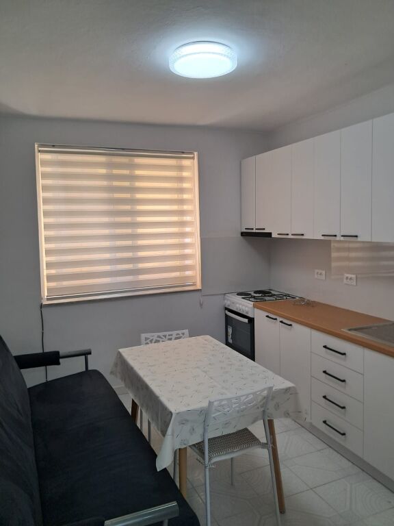 APARTMENT 1+1, WILSON SQUARE