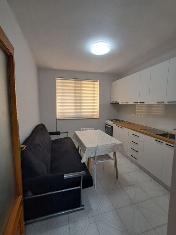 APARTMENT 1+1, WILSON SQUARE