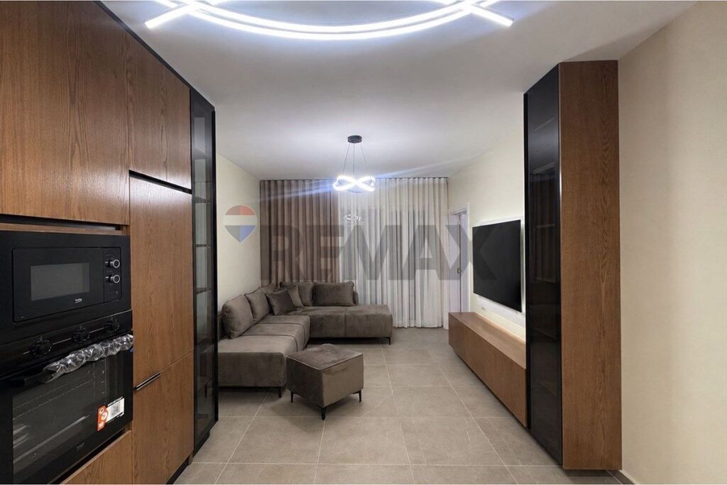Apartament 1+1+post parkimi per qira tek Kompleksi E-88, Laprake