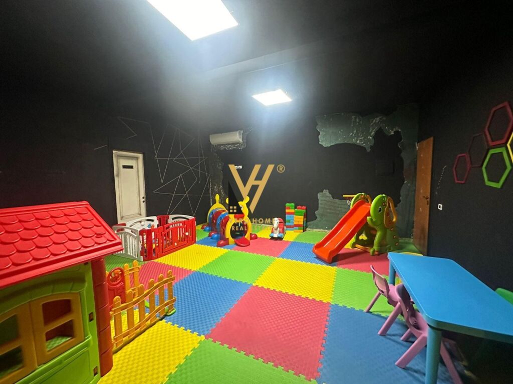 LOUNGE SPACE FOR SALE 136 M2 IN FRESK, DAJTIT STREET 20,000,000 LEKE