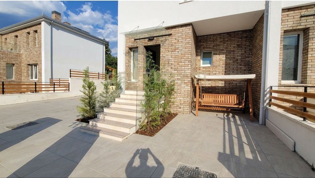 MODERN VILLA FOR SALE NEAR TEG.