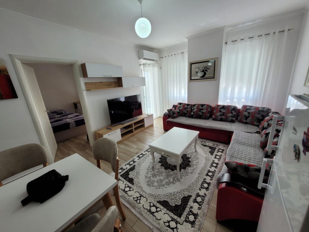 🏠 2+1 APARTMENT FOR RENT – BEACH, DURRËS