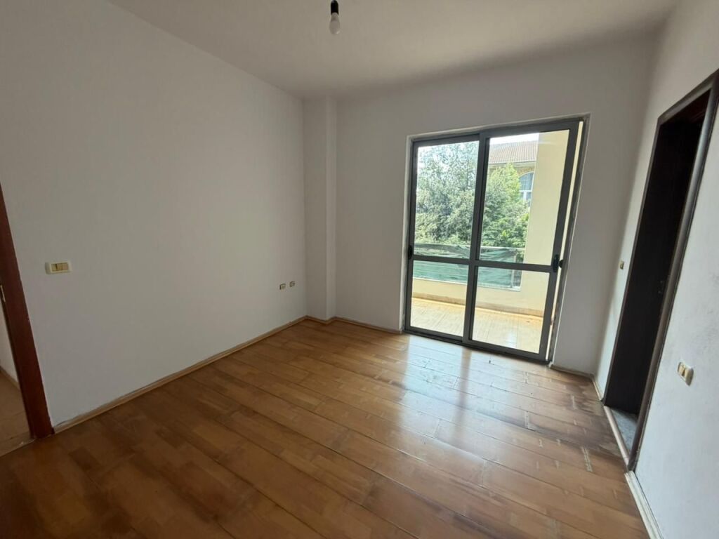 APARTAMENT 3+1+2 PËR SHITJE – Ne Fresk