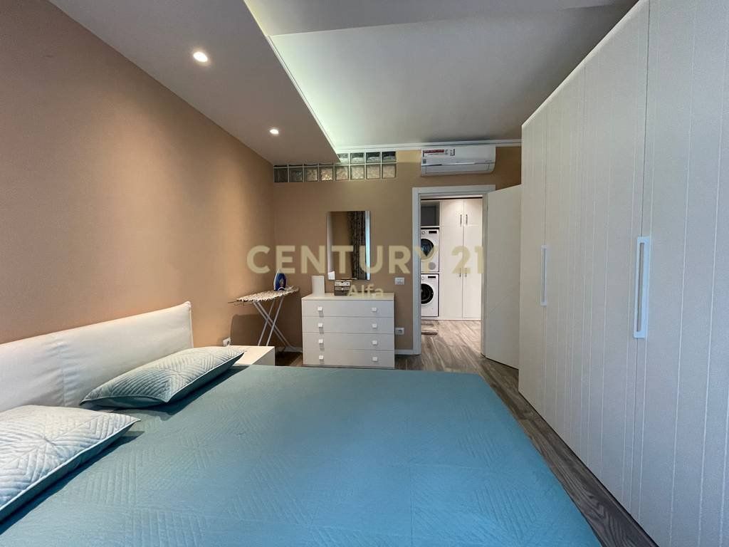 QIRA, APARTAMENT MODERN 1+1 + POST PARKIMI, SUNRISE RESIDENCE - TEG