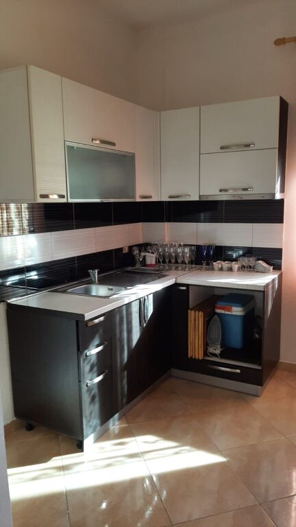 Apartment 2+1 for rent Siri Kodra