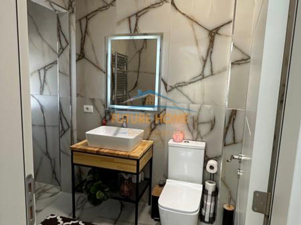 Rent, Apartment 2+1+2+ Garage, Botanical Garden, Tirana
